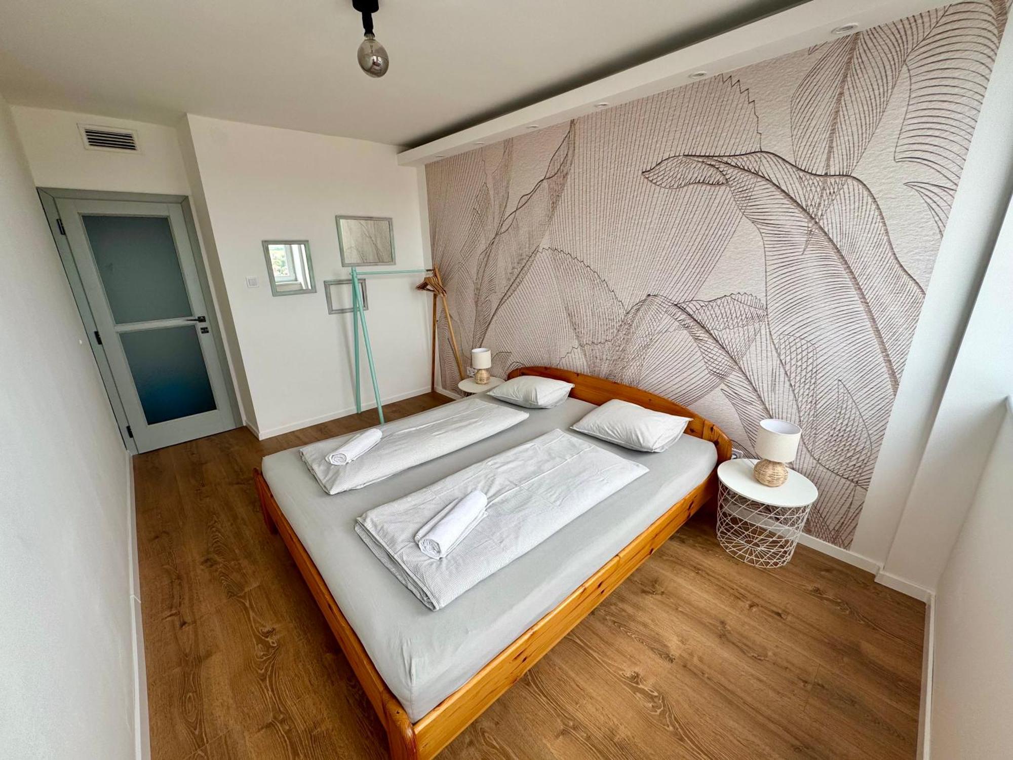 Panorama View Deluxe Apartment Veszprem Ngoại thất bức ảnh