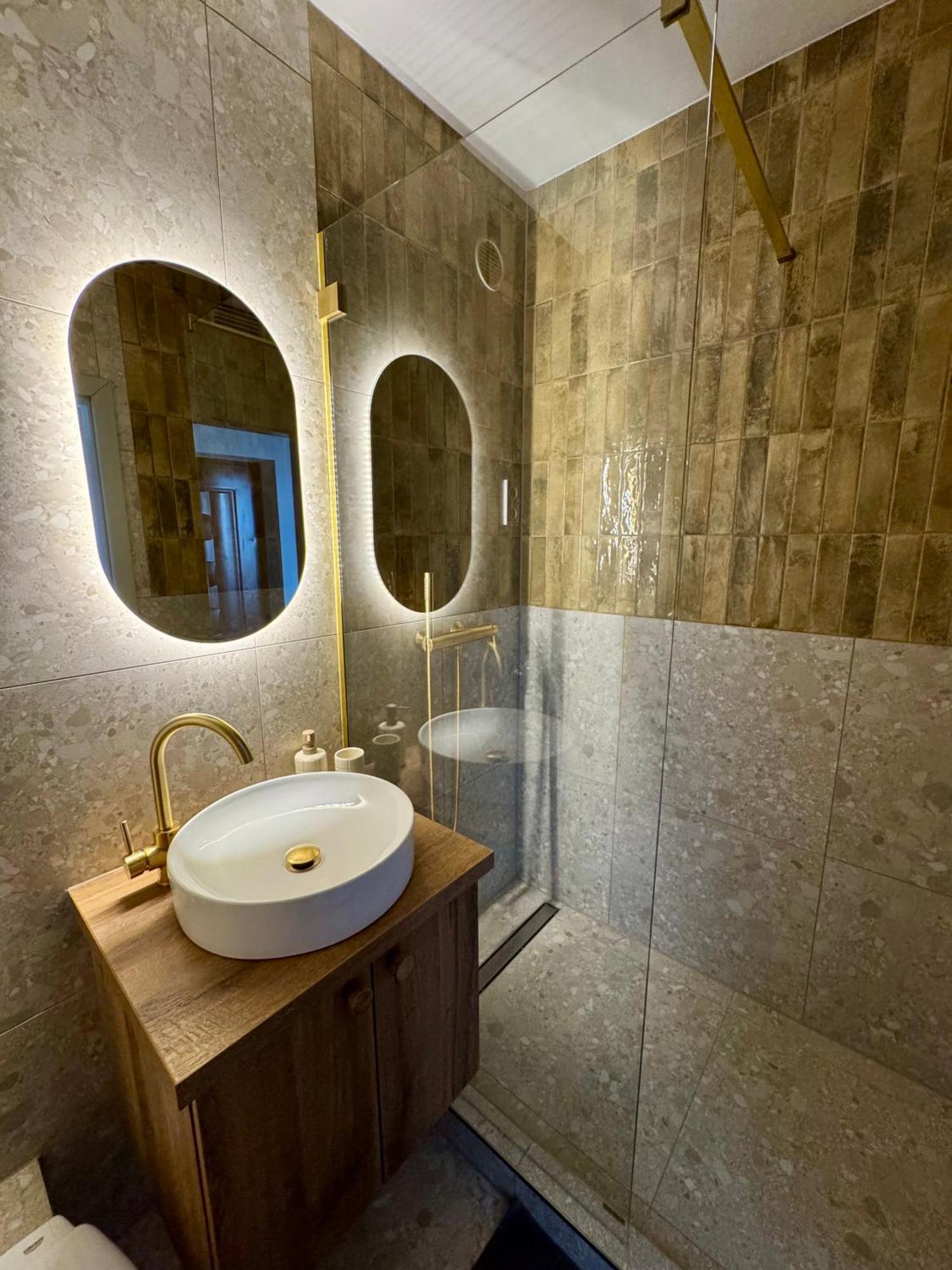 Panorama View Deluxe Apartment Veszprem Ngoại thất bức ảnh